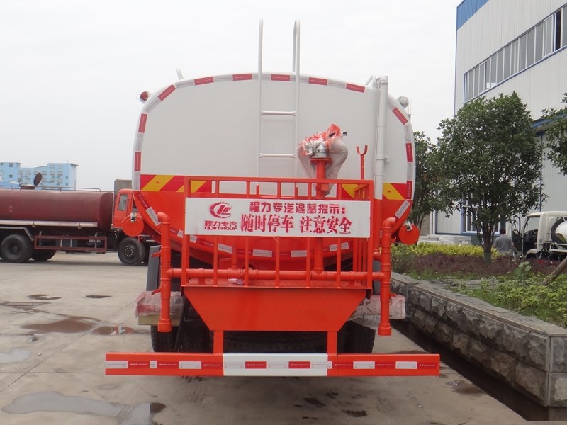 東風后八輪灑水車︱20噸灑水車圖片