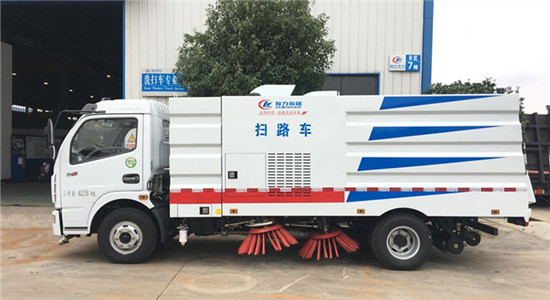 東風多利卡掃路車︱8噸掃路車圖片