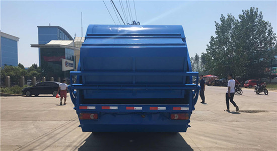 東風145壓縮式垃圾車︱10噸壓縮式垃圾車圖片