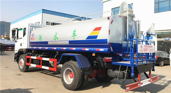 東風D9多利卡灑水車︱12方灑水車圖片