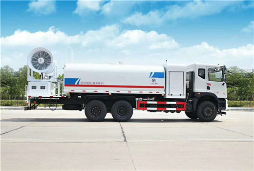 東風后八輪抑塵車︱15噸抑塵車圖片