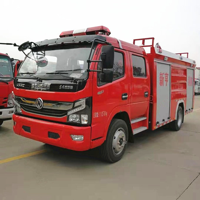 東風多利卡5噸水罐消防車圖片