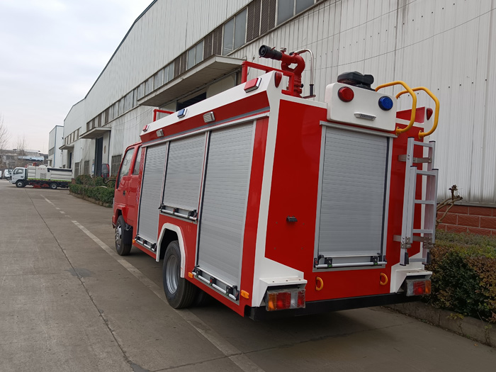 5噸消防灑水車廠家_商業區倉庫消防車_2.5-5噸泡沫消防車現車報價