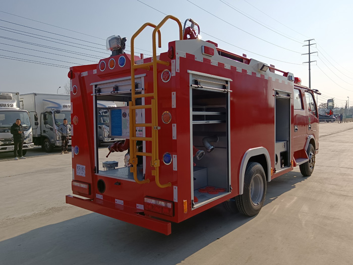 5噸消防灑水車價格_消防中隊消防車_2.5-5噸泡沫消防車現車報價